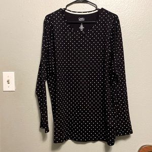 Croft & Barrow long sleeves white polka dots